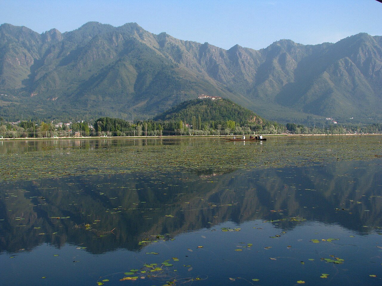 ڈل جھیل، سرینگر